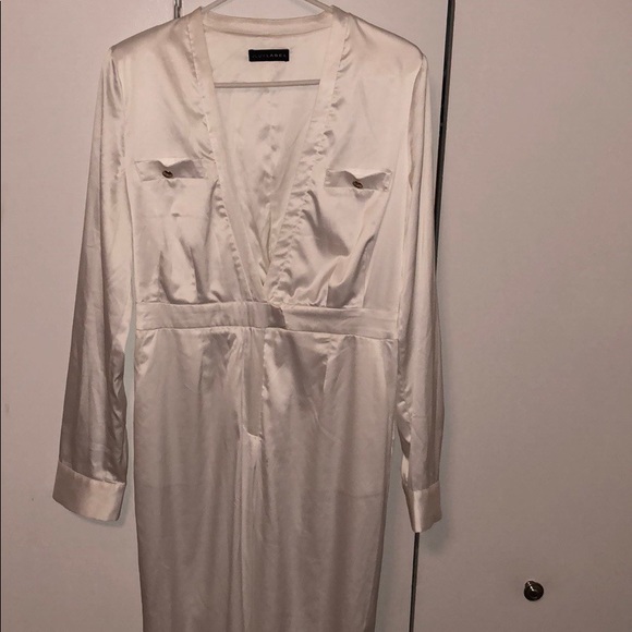 JLUXELABEL SATIN JUMPSUIT 🔥🔥🔥🔥 - Picture 4 of 4